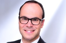 Dr. Thorsten Hennrich